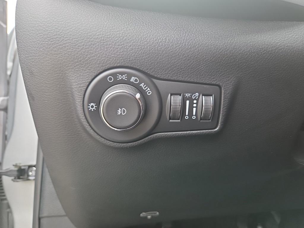 new 2025 Jeep Compass car, priced at $27,760