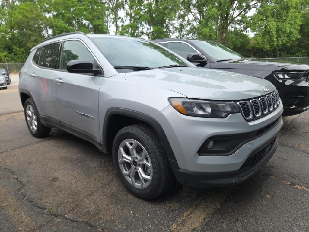 new 2025 Jeep Compass car, priced at $30,760