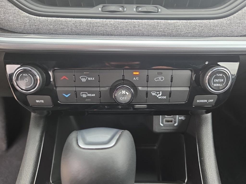 new 2025 Jeep Compass car, priced at $27,760