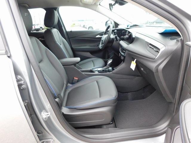 used 2025 Buick Encore GX car, priced at $27,488