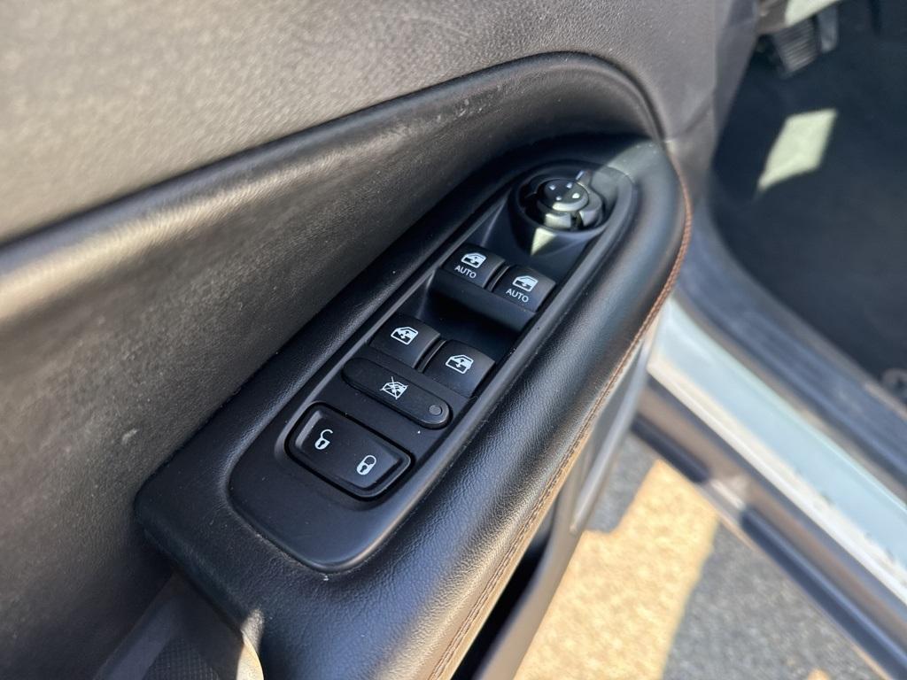 used 2020 Jeep Compass car, priced at $15,900
