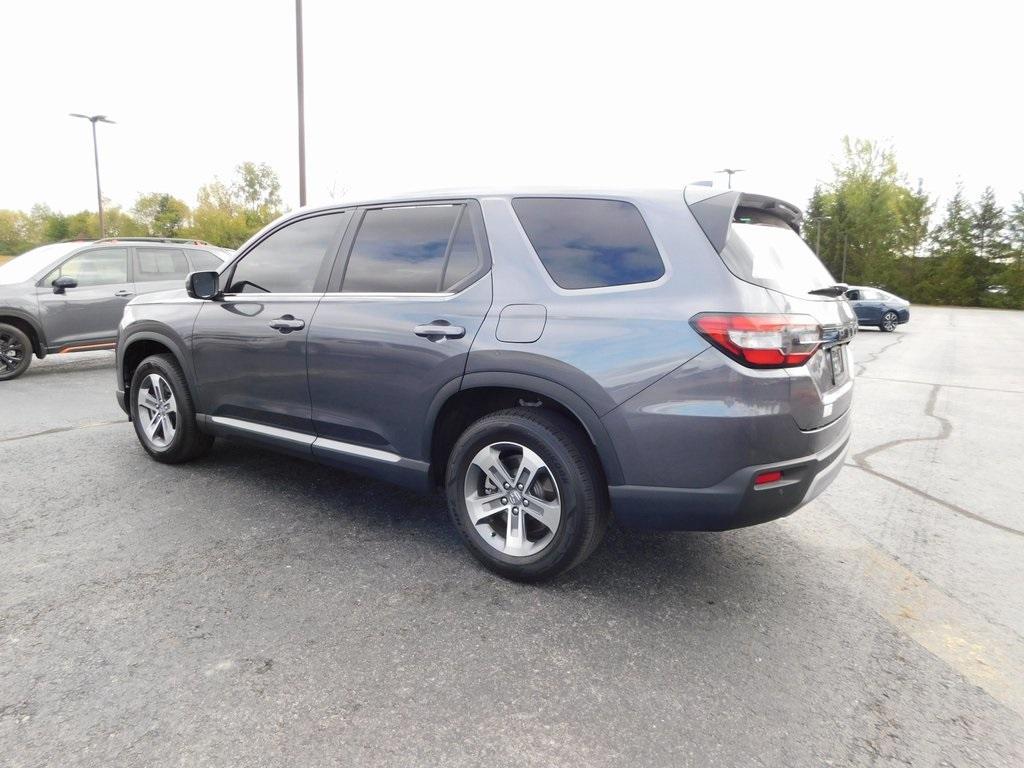 used 2024 Honda Pilot car, priced at $37,750