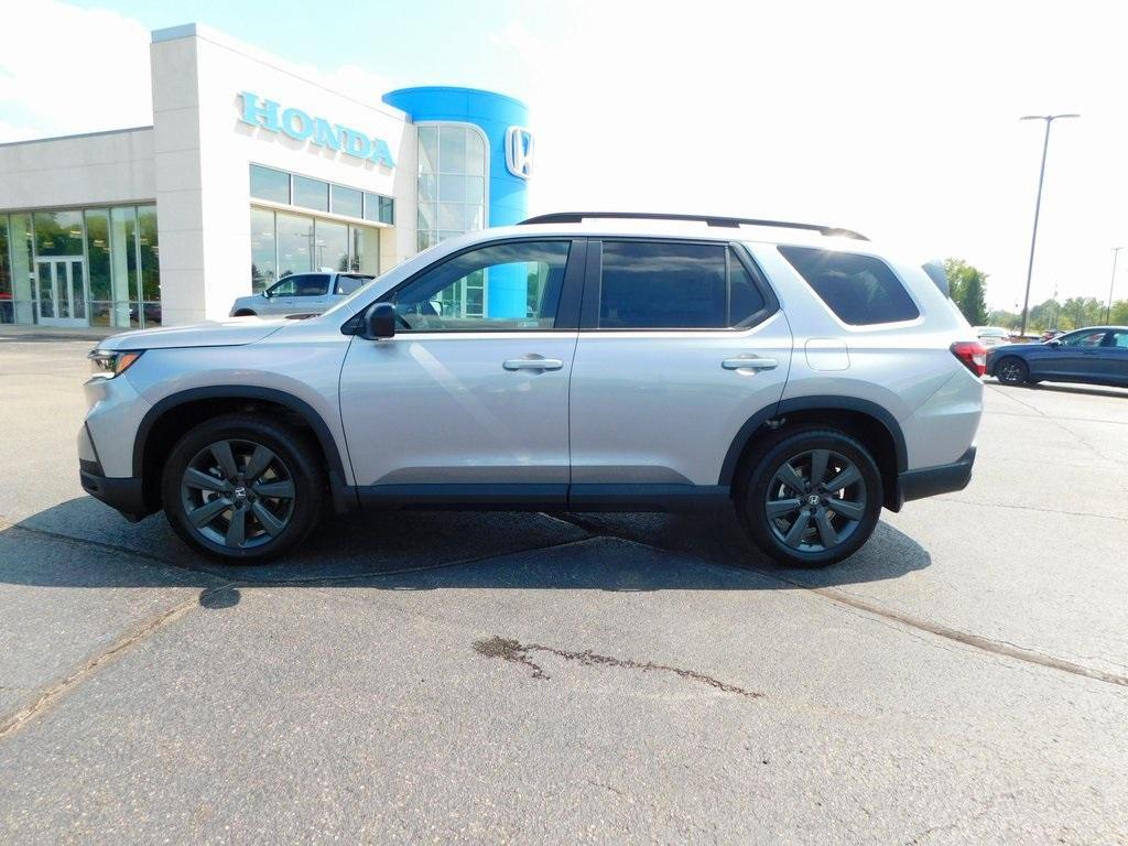 new 2025 Honda Pilot car, priced at $42,406