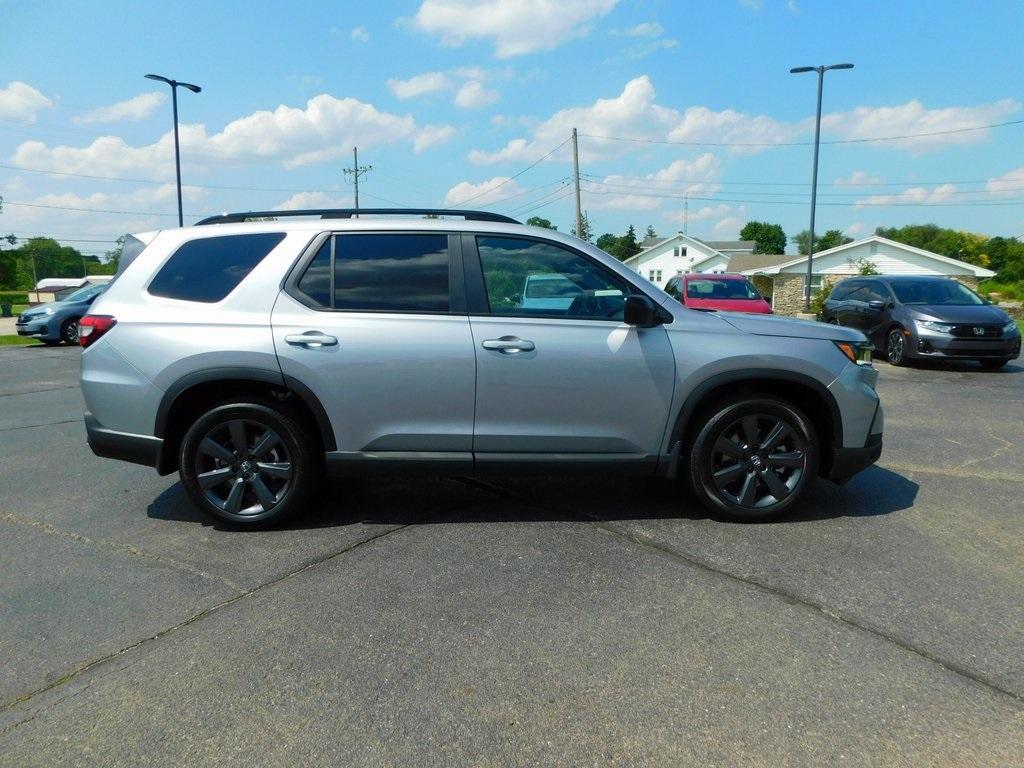 new 2025 Honda Pilot car, priced at $42,406