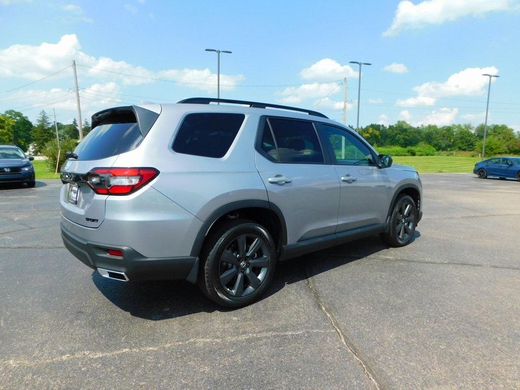 new 2025 Honda Pilot car, priced at $42,406