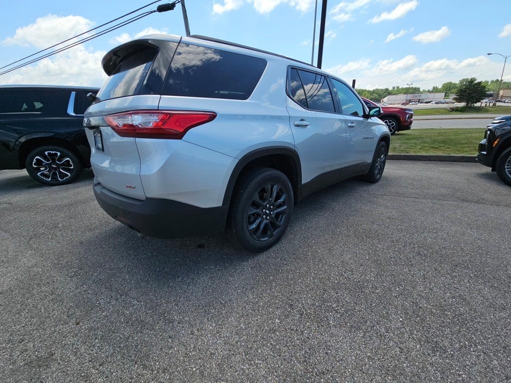 used 2021 Chevrolet Traverse car, priced at $31,999