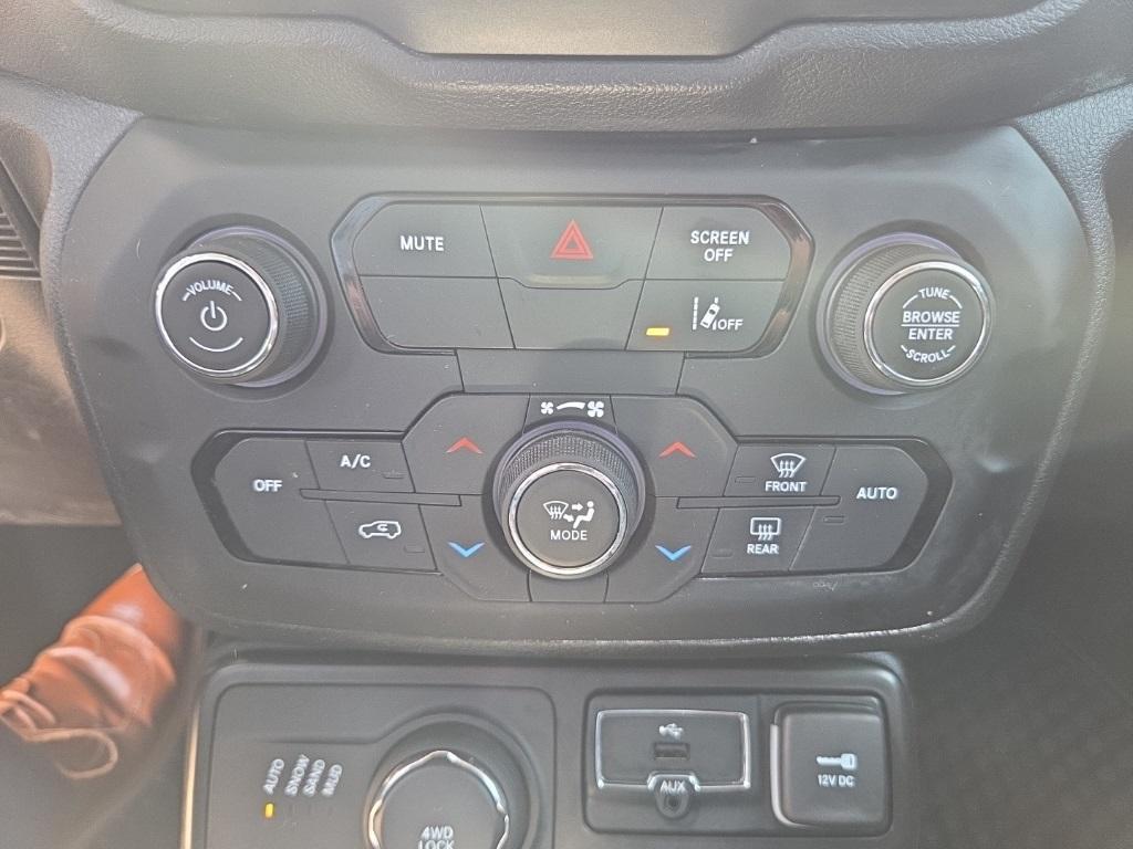 used 2023 Jeep Renegade car, priced at $23,888