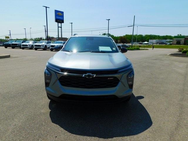 new 2025 Chevrolet Trax car, priced at $26,940