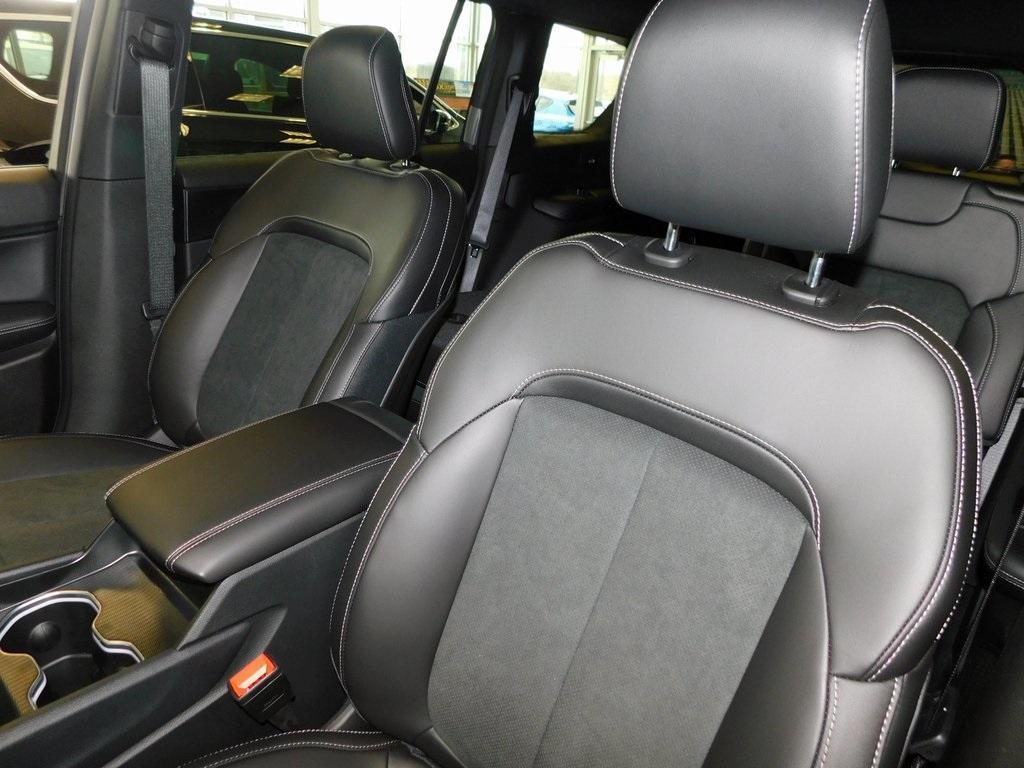 new 2025 Jeep Grand Cherokee L car, priced at $42,293