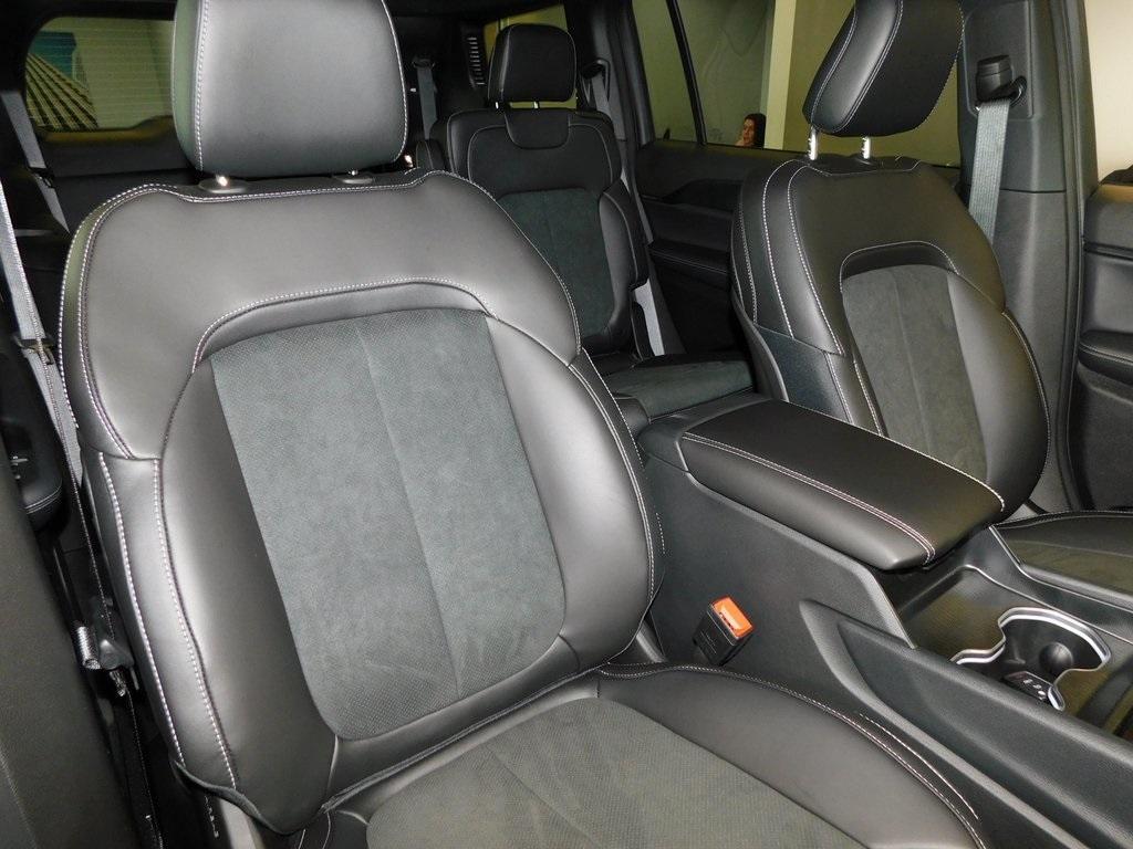 new 2025 Jeep Grand Cherokee L car, priced at $42,293
