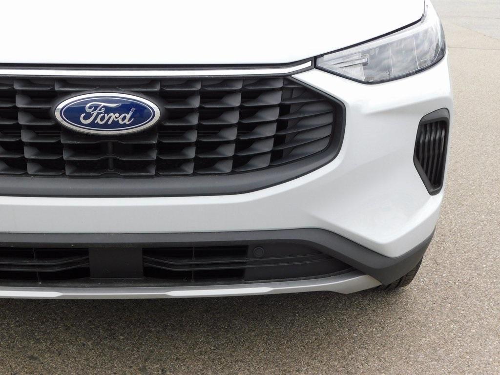 new 2025 Ford Escape car, priced at $31,227