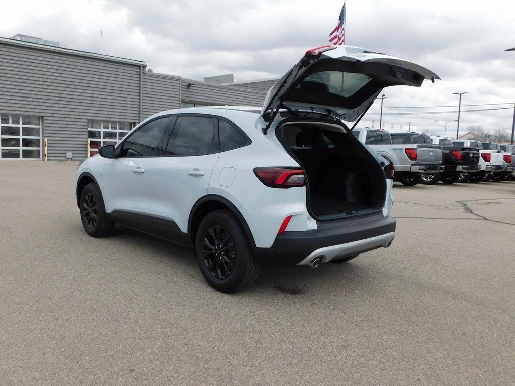 new 2025 Ford Escape car, priced at $31,227