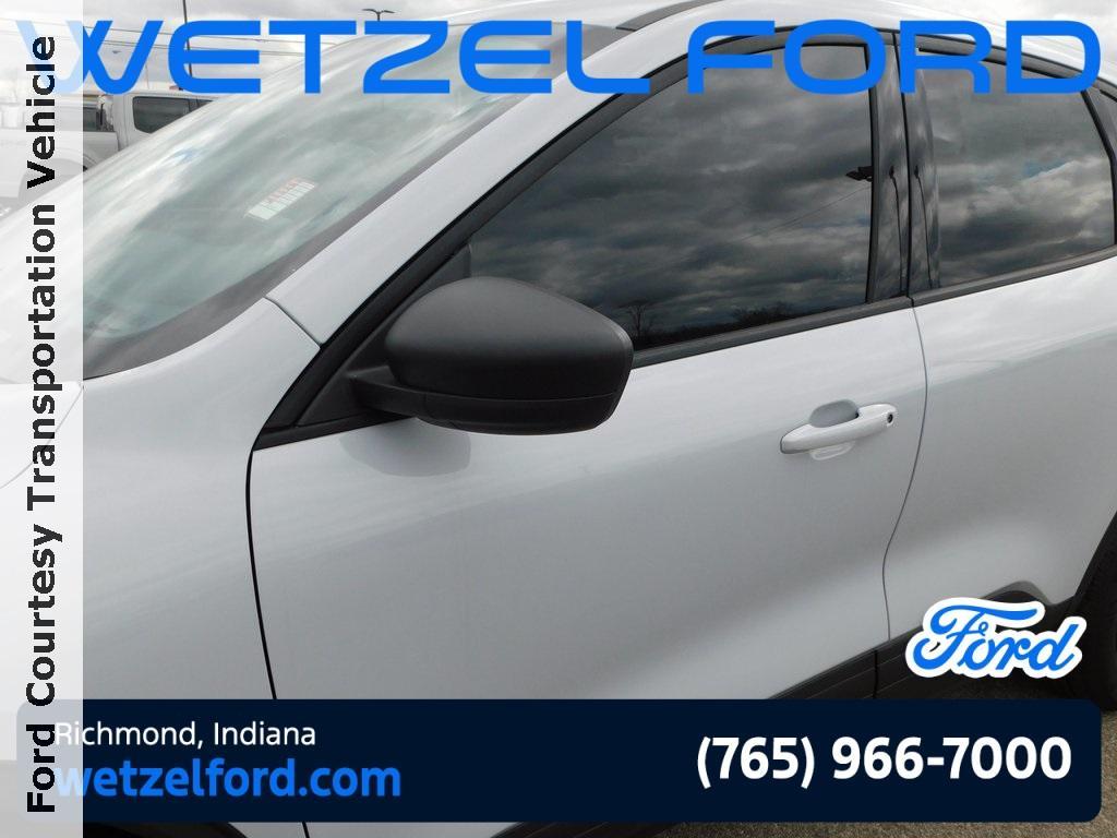 new 2025 Ford Escape car, priced at $31,227