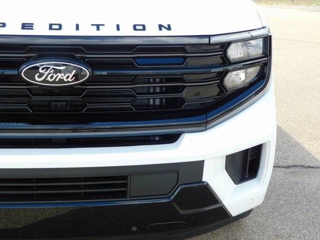 new 2025 Ford Expedition car, priced at $80,197