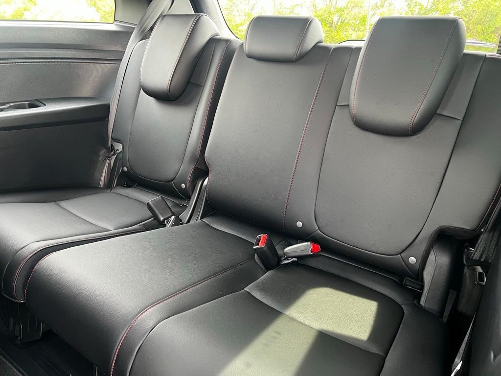 new 2025 Honda Odyssey car, priced at $45,275