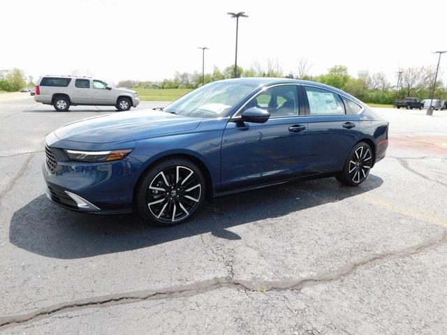 new 2025 Honda Accord Hybrid car, priced at $39,120