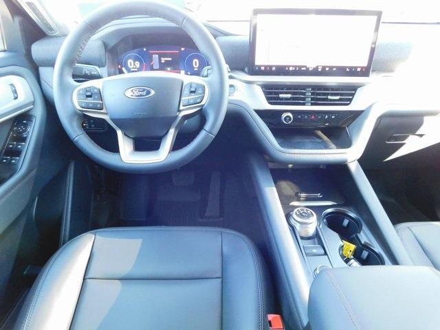 new 2025 Ford Explorer car, priced at $47,918