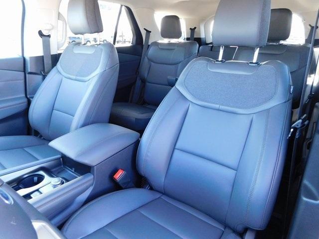 new 2025 Ford Explorer car, priced at $47,918