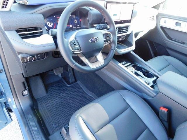 new 2025 Ford Explorer car, priced at $47,918
