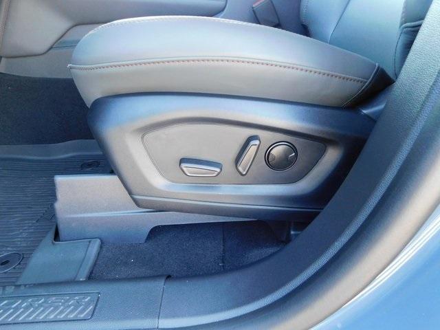 new 2025 Ford Explorer car, priced at $47,918