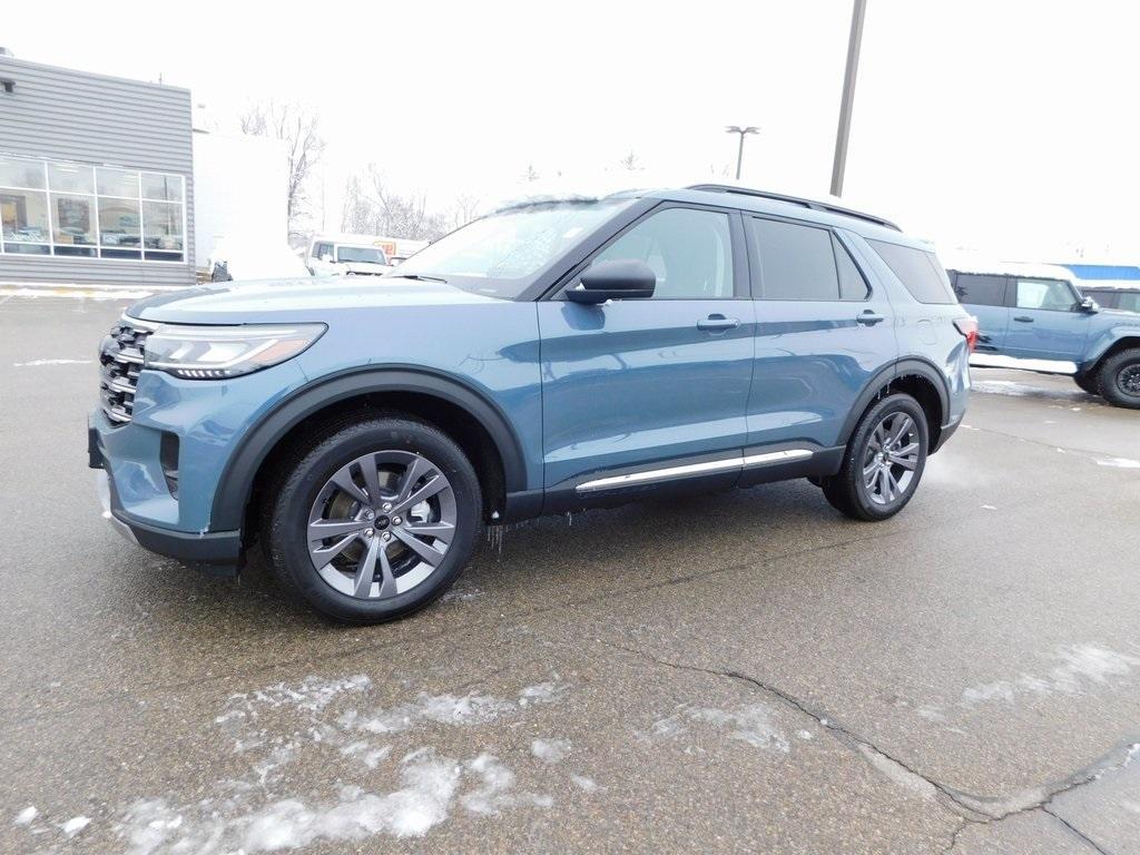 new 2025 Ford Explorer car, priced at $47,918