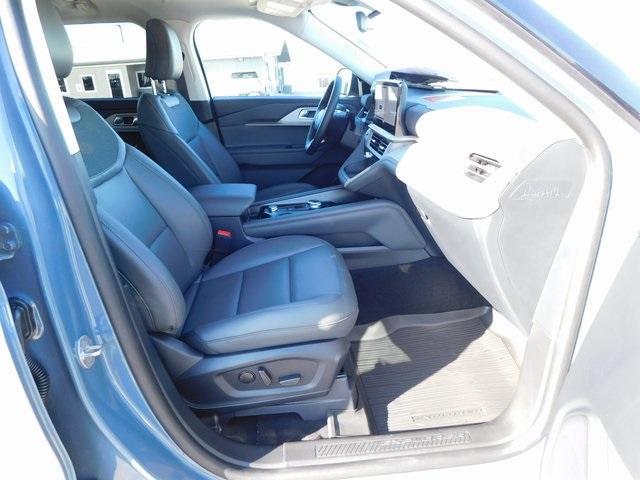 new 2025 Ford Explorer car, priced at $47,918