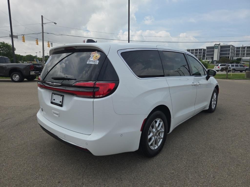 used 2023 Chrysler Pacifica car, priced at $31,887