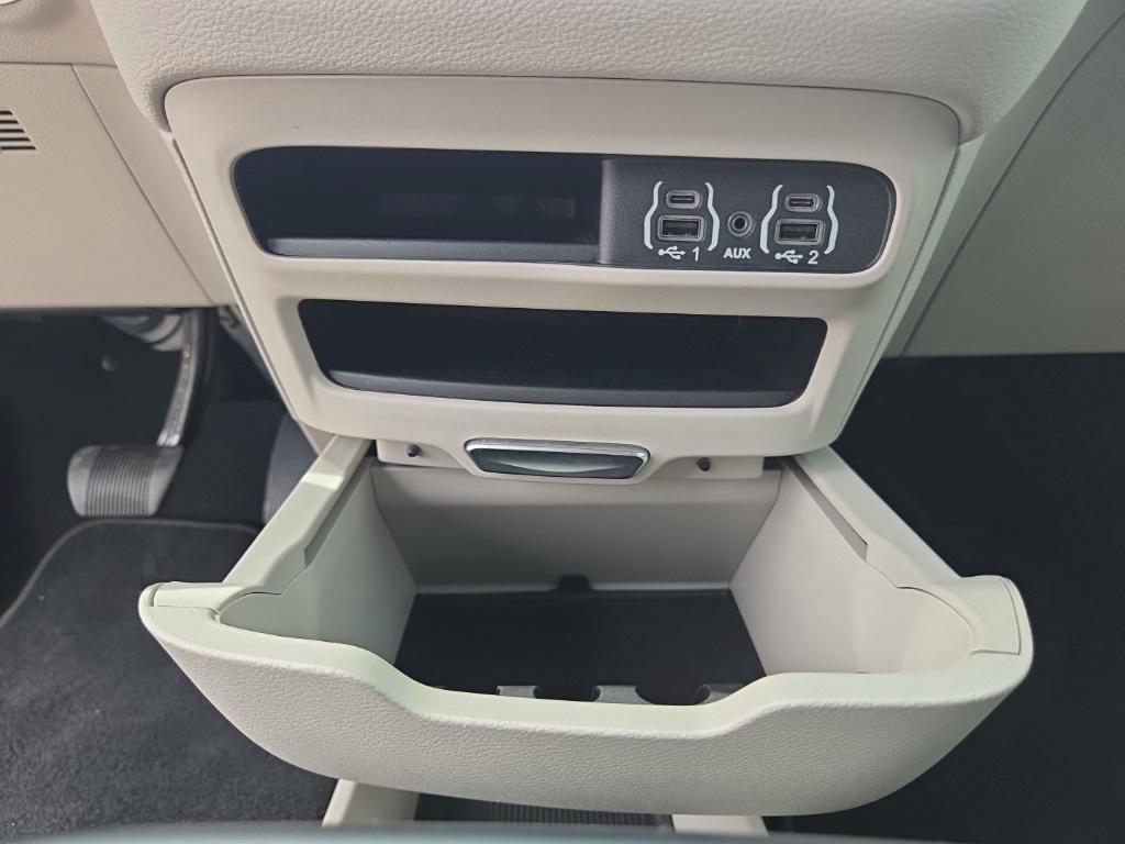 used 2023 Chrysler Pacifica car, priced at $31,887