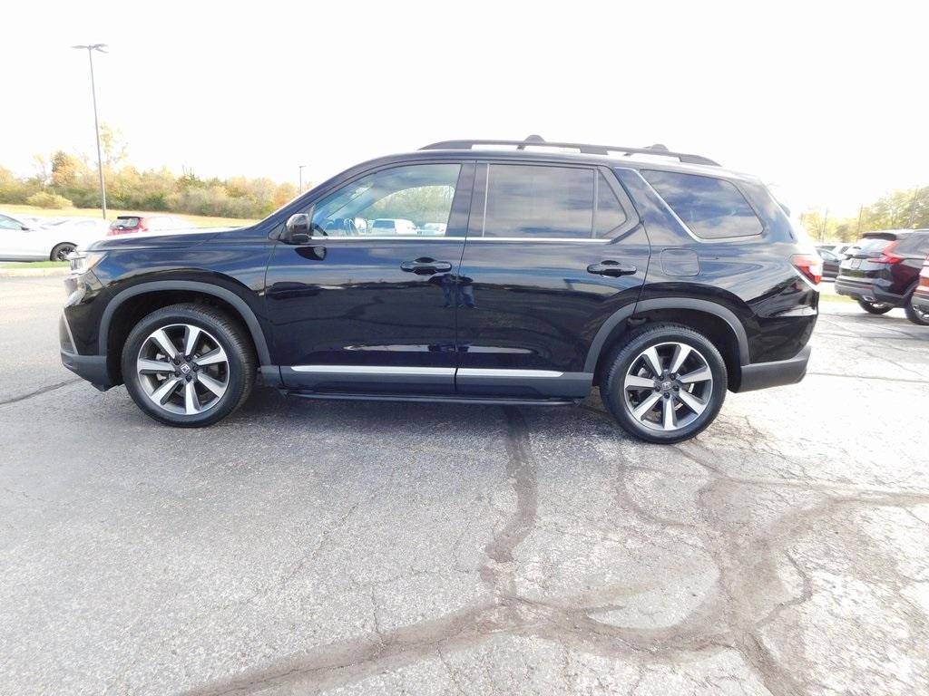 used 2023 Honda Pilot car, priced at $40,750