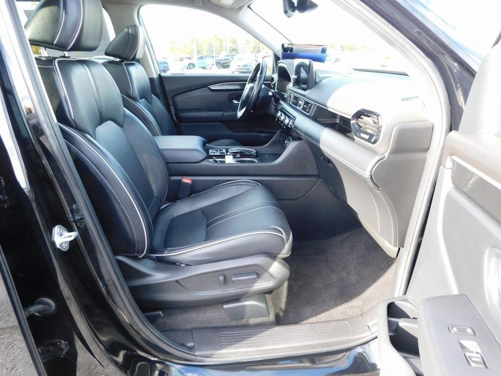 used 2023 Honda Pilot car, priced at $40,750