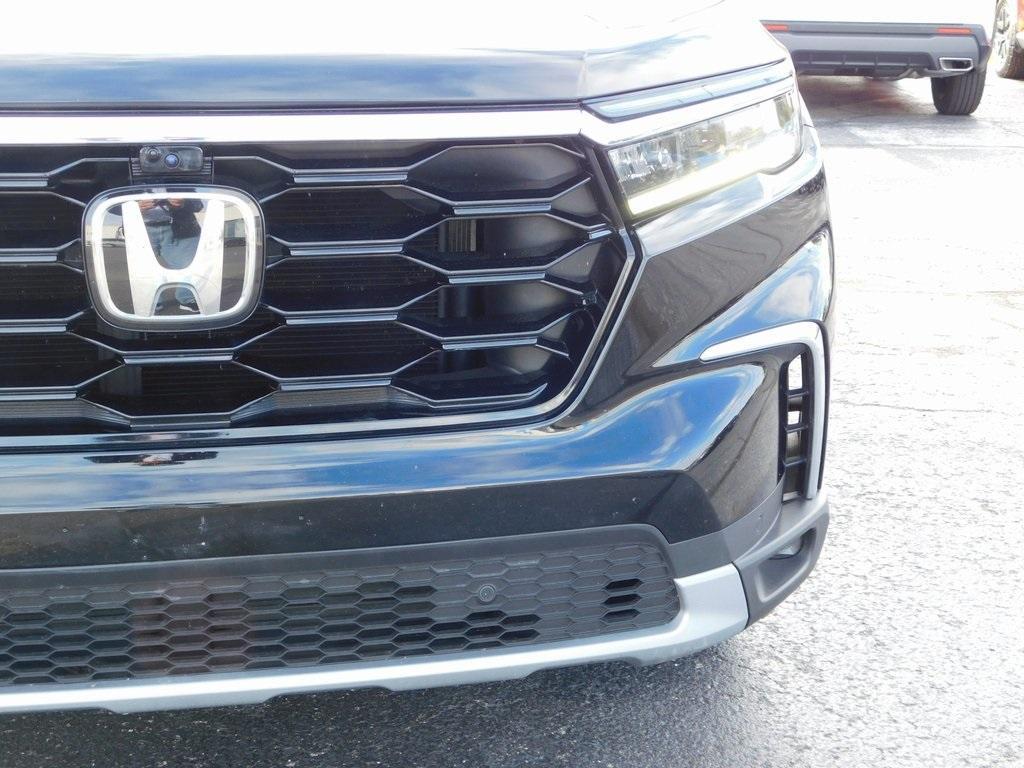used 2023 Honda Pilot car, priced at $40,750