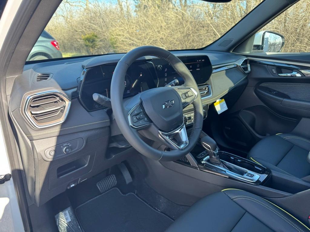 new 2025 Chevrolet TrailBlazer car, priced at $34,140