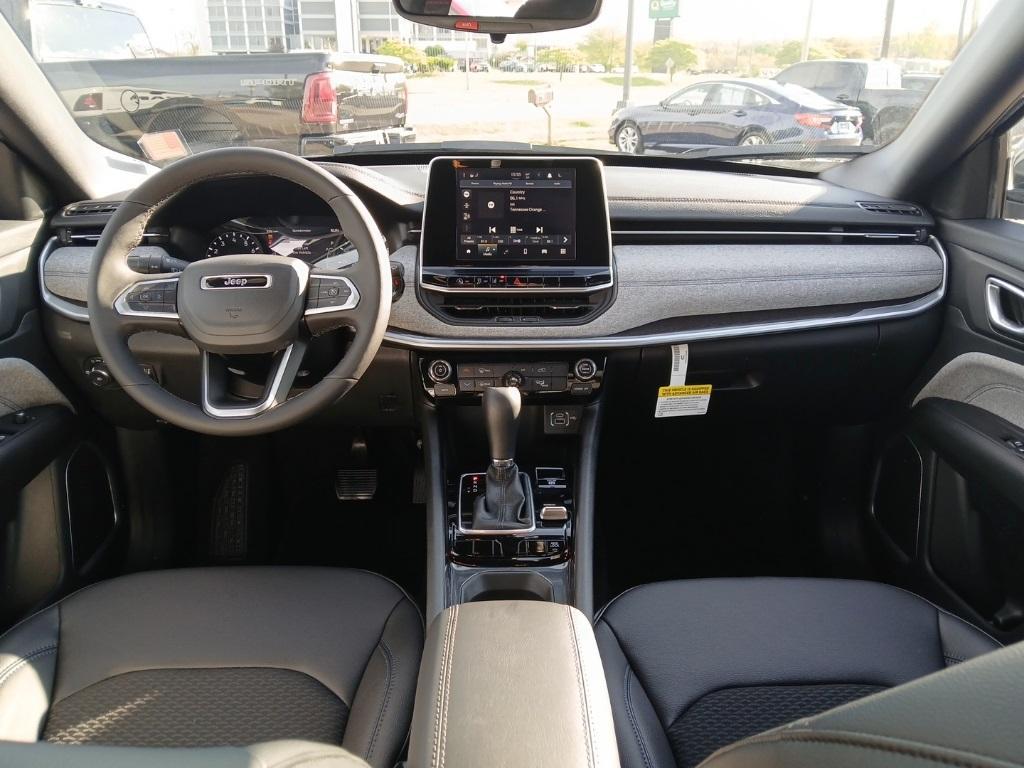 new 2025 Jeep Compass car, priced at $27,841