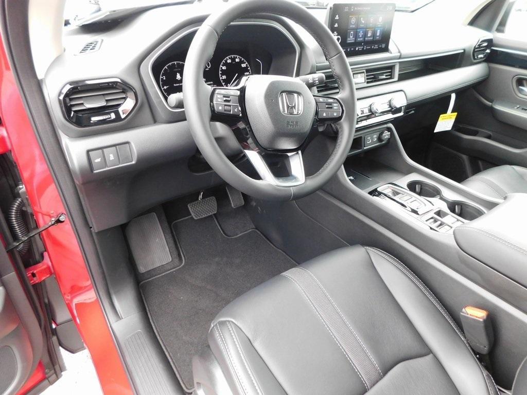new 2025 Honda Pilot car, priced at $48,212