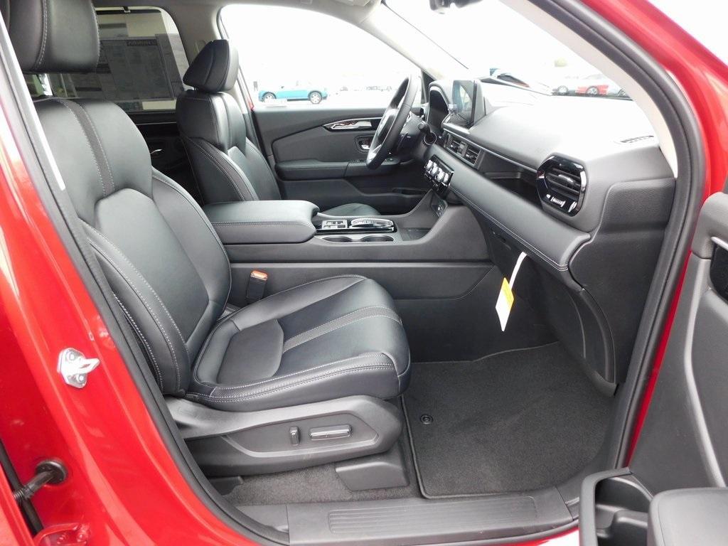 new 2025 Honda Pilot car, priced at $48,212