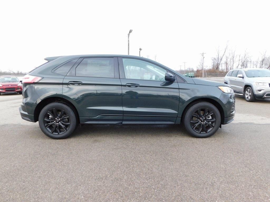 new 2024 Ford Edge car, priced at $33,749