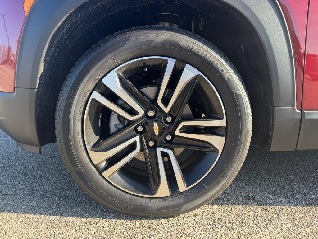 new 2025 Chevrolet TrailBlazer car, priced at $28,978