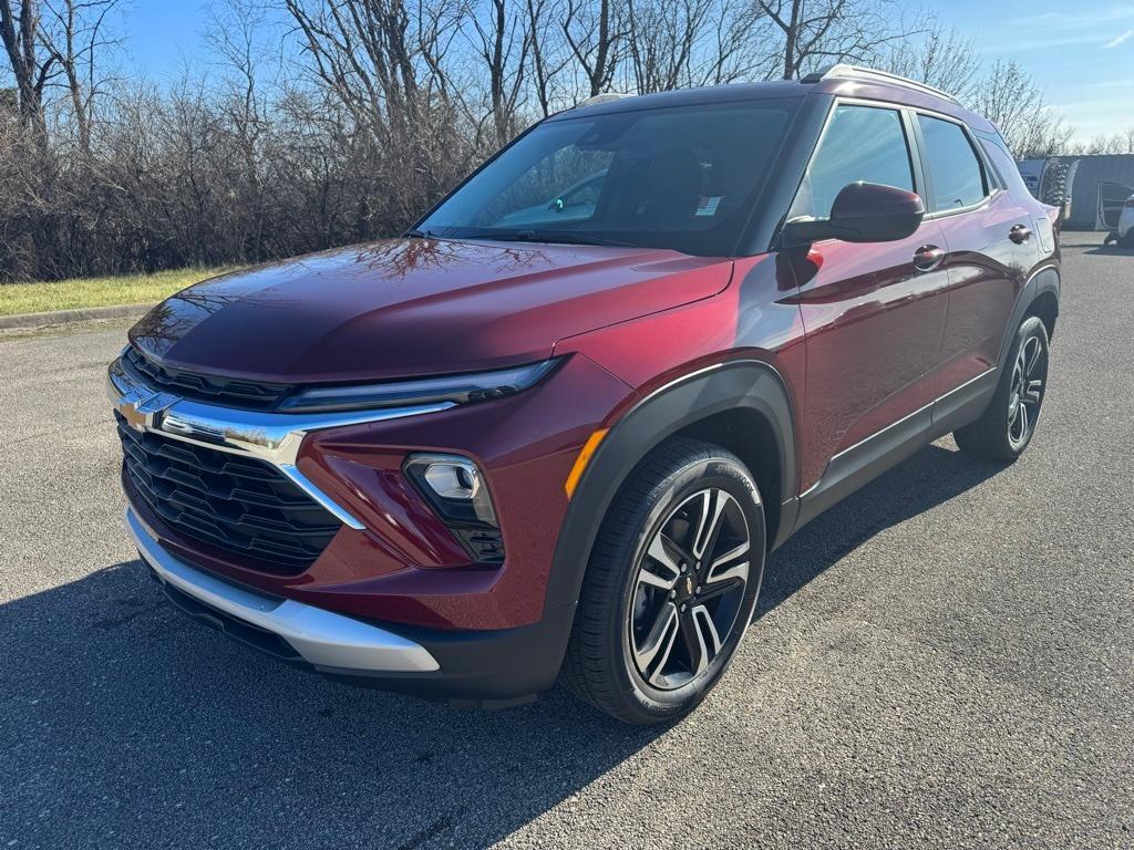 new 2025 Chevrolet TrailBlazer car, priced at $28,978