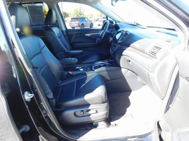 used 2021 Honda Pilot car, priced at $27,990