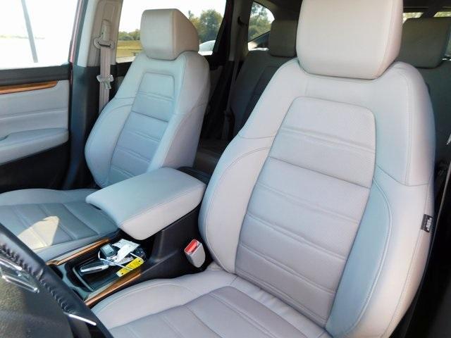 used 2020 Honda CR-V car, priced at $31,000