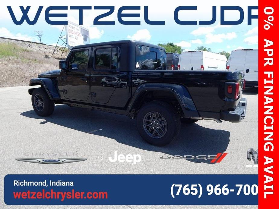 new 2024 Jeep Gladiator car, priced at $37,995