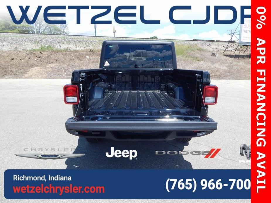 new 2024 Jeep Gladiator car, priced at $37,995