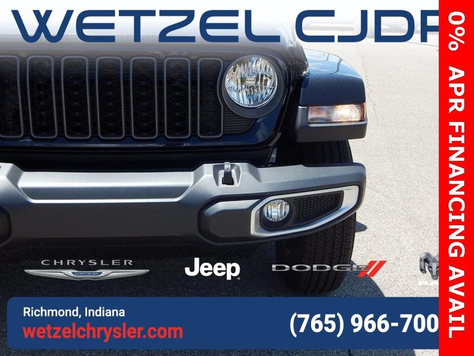 new 2024 Jeep Gladiator car, priced at $37,995