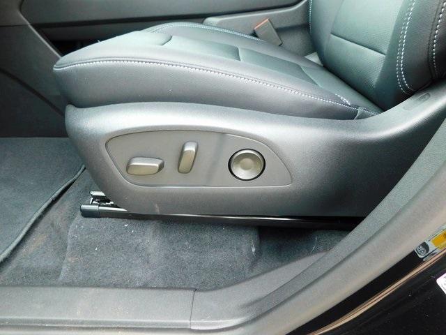 new 2025 Chevrolet Traverse car, priced at $43,195