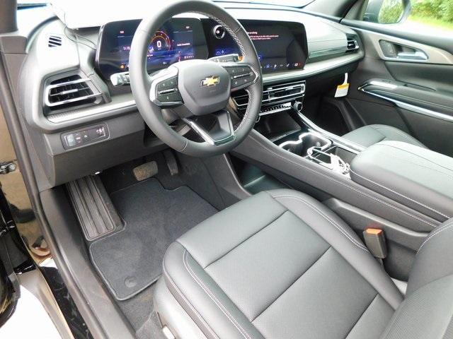 new 2025 Chevrolet Traverse car, priced at $43,195