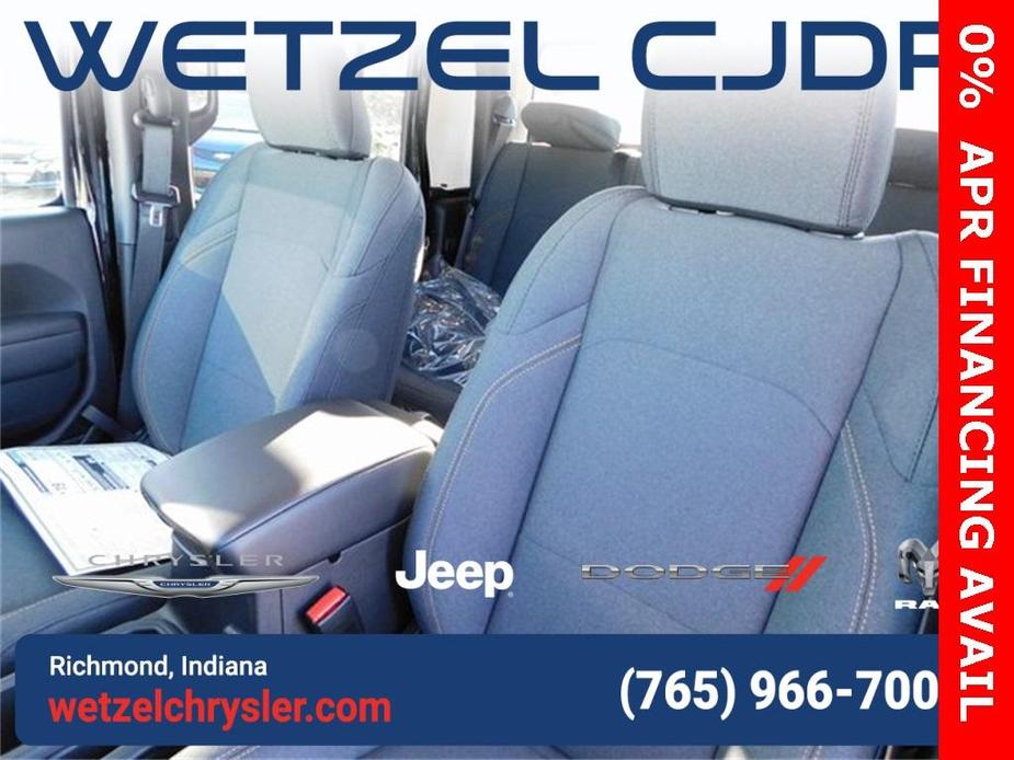 new 2024 Jeep Gladiator car, priced at $46,996