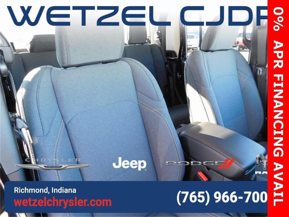 new 2024 Jeep Gladiator car, priced at $46,996