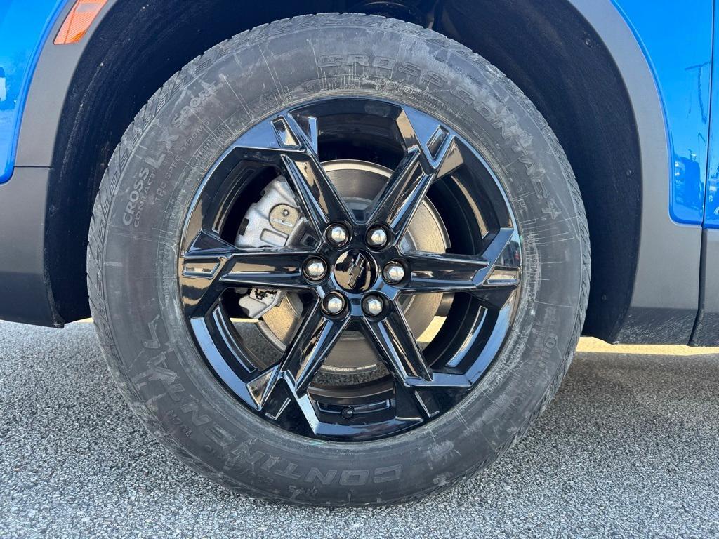 new 2025 Chevrolet Blazer car, priced at $36,550