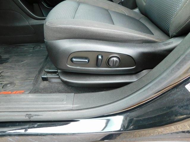 used 2022 GMC Acadia car, priced at $28,645