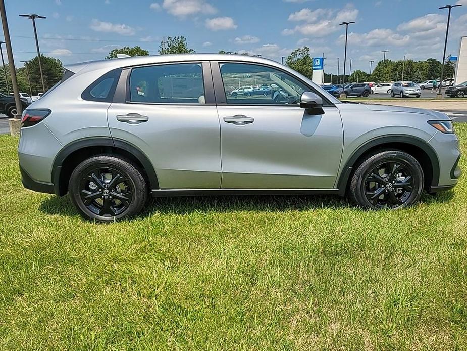 new 2025 Honda HR-V car, priced at $27,950